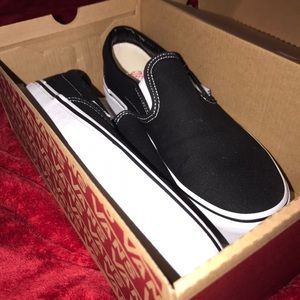 Brand new vans never worn with tags